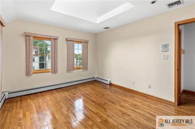 65 Livingston Avenue, Kearny, NJ 07032