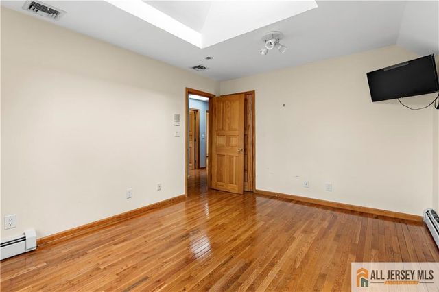 65 Livingston Avenue, Kearny, NJ 07032