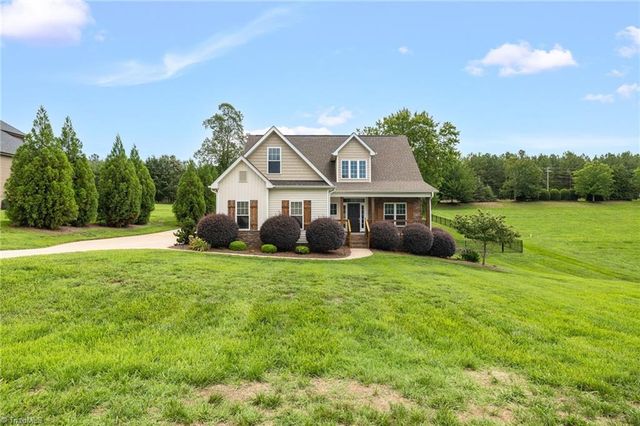 159 Windward Drive, Stokesdale, NC 27357