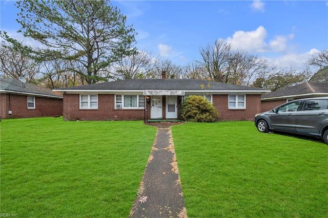 2001 Chesapeake DR A, Chesapeake, VA 23324