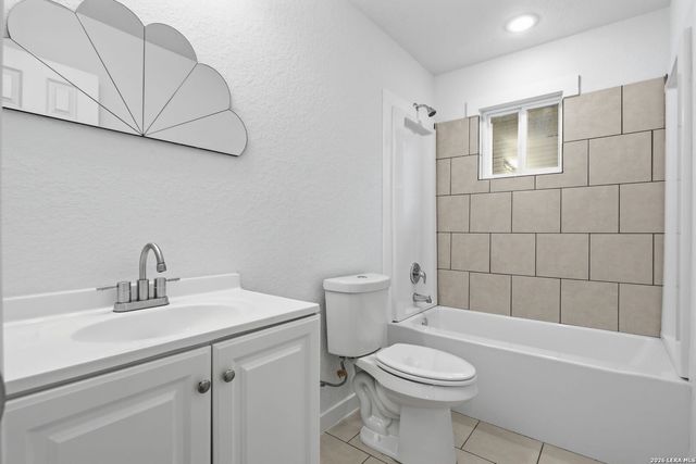 1522 S Elmendorf, San Antonio, TX 78207