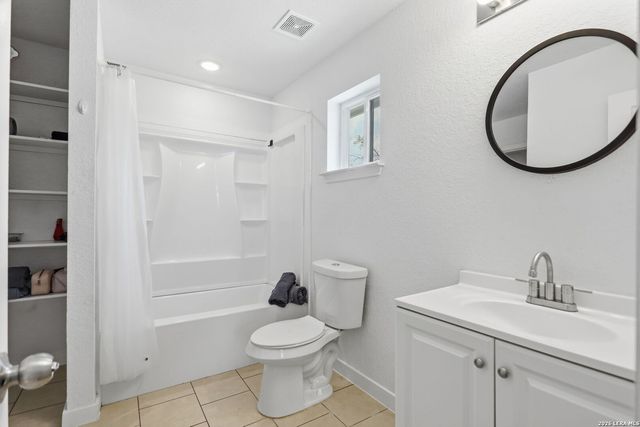 1522 S Elmendorf, San Antonio, TX 78207