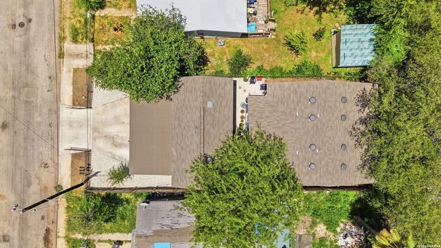 1522 S Elmendorf, San Antonio, TX 78207