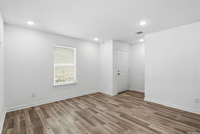 1522 S Elmendorf, San Antonio, TX 78207