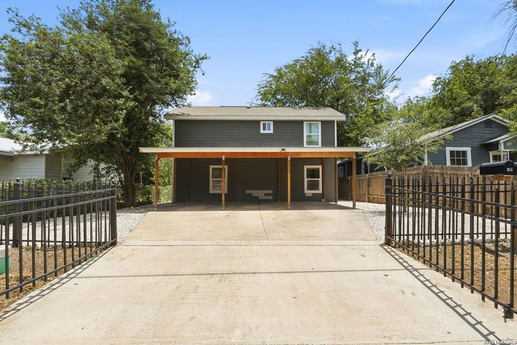 1522 S Elmendorf, San Antonio, TX 78207
