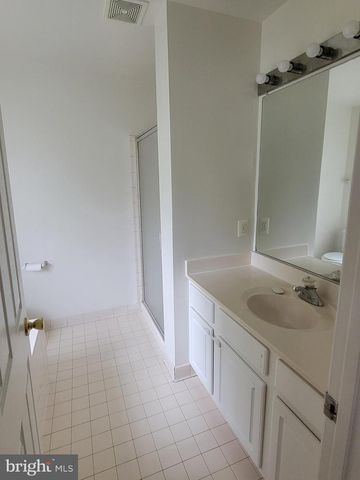 43052 CANDLEWICK SQ, Leesburg, VA 20176