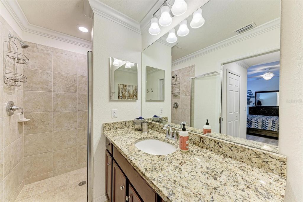 Image 15 of property listing at 16814 VARDON TERRACE 103, Bradenton, FL 34211