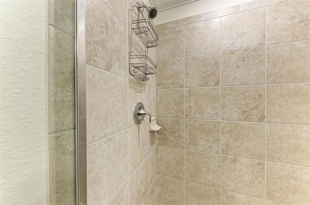 Image 16 of property listing at 16814 VARDON TERRACE 103, Bradenton, FL 34211
