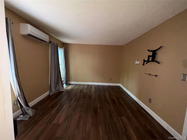 13 Fox Ridge, Woodridge, NY 12789