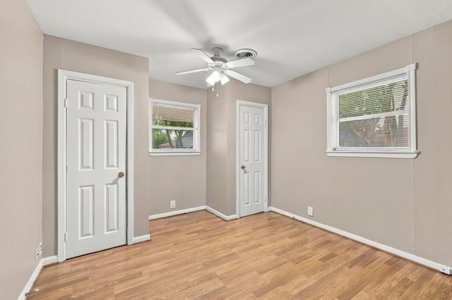 1111 Elmwood Street, Gainesville, TX 76240