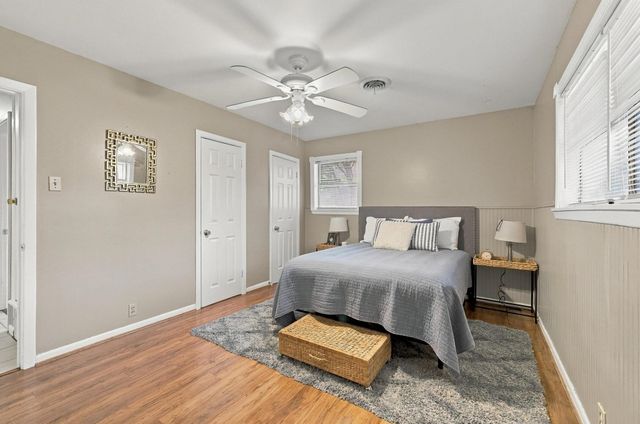 1111 Elmwood Street, Gainesville, TX 76240