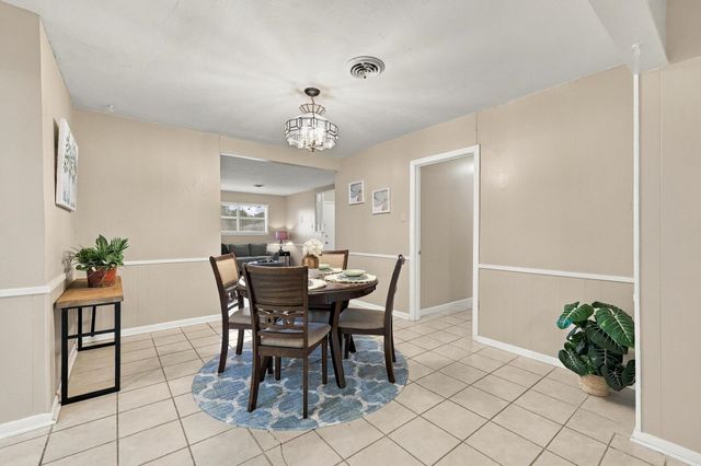 1111 Elmwood Street, Gainesville, TX 76240