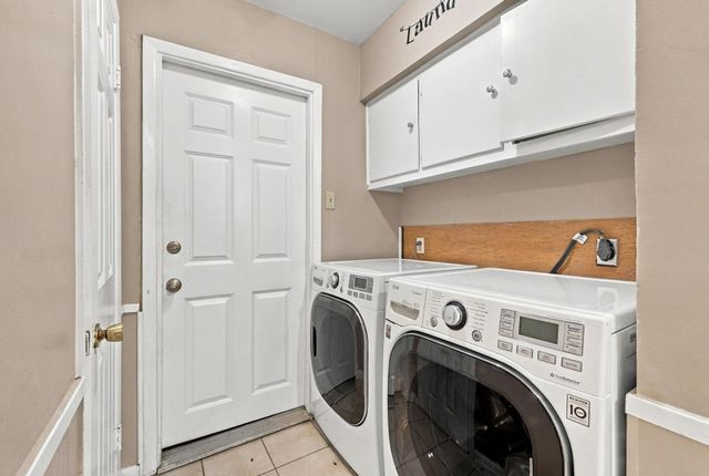 1111 Elmwood Street, Gainesville, TX 76240