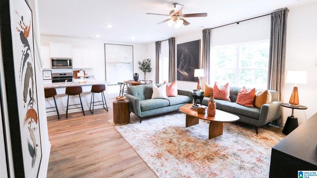 717 SPRUCE CIRCLE, Calera, AL 35040