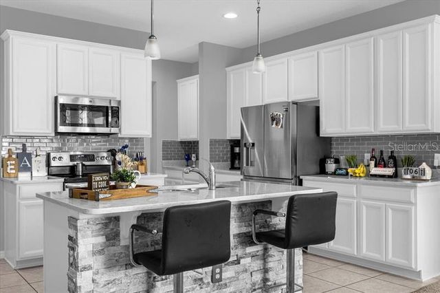 2320 E GRASMERE VIEW PARKWAY S, Kissimmee, FL 34746