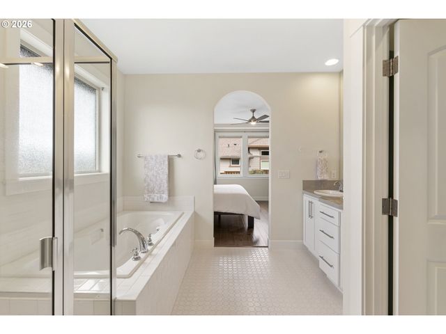 1766 S NIGHTHAWK Rd, Ridgefield, WA 98642