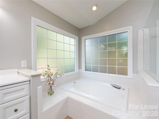 11005 Stonepath Lane, Charlotte, NC 28277