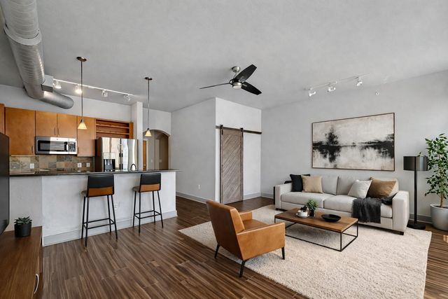 1901 Post Oak Boulevard 4103, Houston, TX 77056