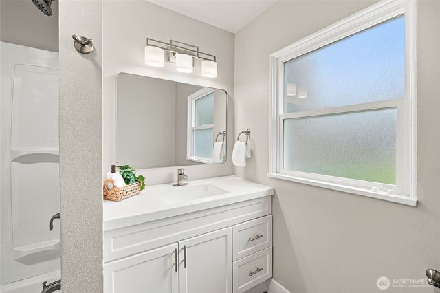 901 11th Street, Sedro Woolley, WA 98284