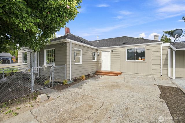 901 11th Street, Sedro Woolley, WA 98284