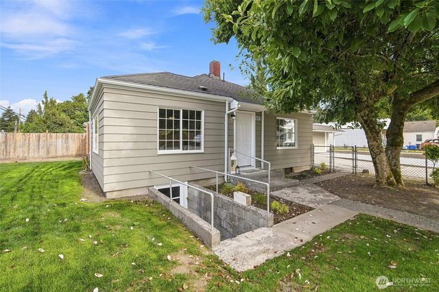 901 11th Street, Sedro Woolley, WA 98284