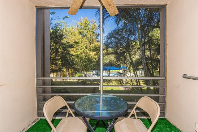 9410 Live Oak Pl 203, Davie, FL 33324