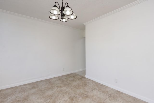 9410 Live Oak Pl 203, Davie, FL 33324