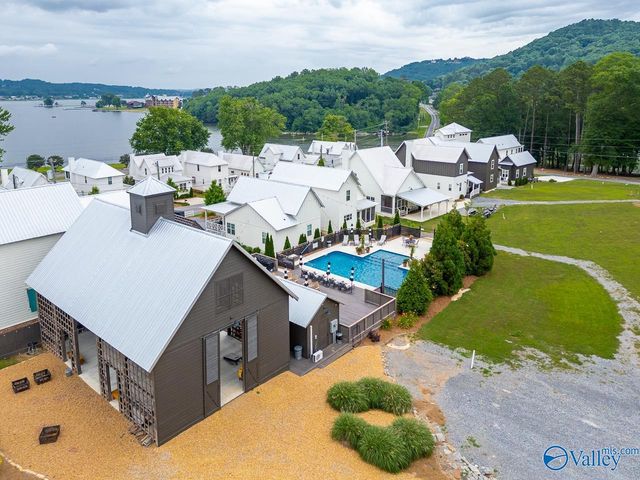 3162 Hardin Road, Guntersville, AL 35976