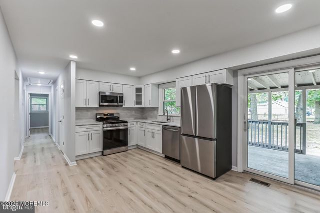 13 Broadway Street, Browns Mills, NJ 08015