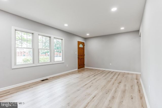 13 Broadway Street, Browns Mills, NJ 08015