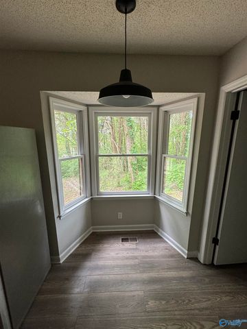 2816 Coosa Circle, Huntsville, AL 35810