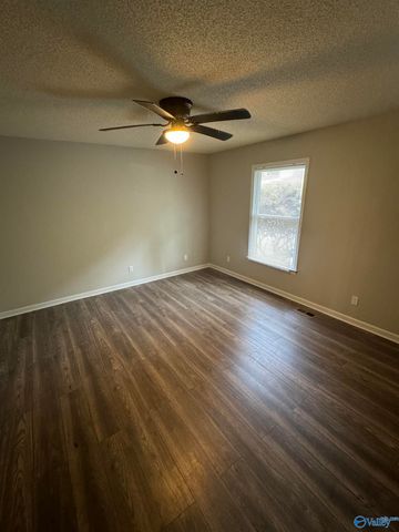 2816 Coosa Circle, Huntsville, AL 35810