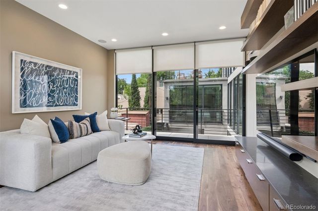 2539 E 5th Avenue, Denver, CO 80206