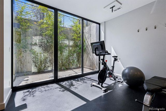 2539 E 5th Avenue, Denver, CO 80206