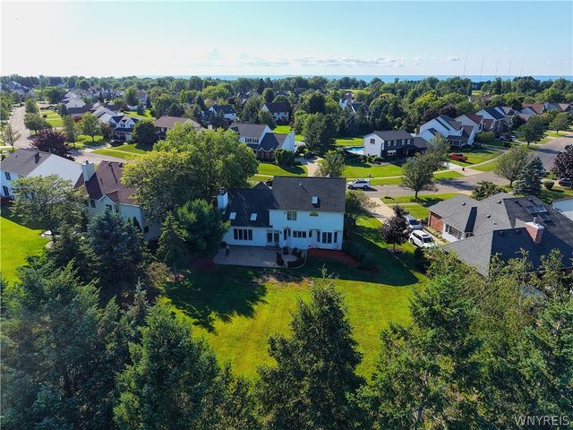 5545 Country Club Lane, Hamburg, NY 14075