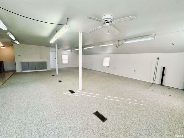 15 SANDALWOOD Lane, Bartonville, IL 61607