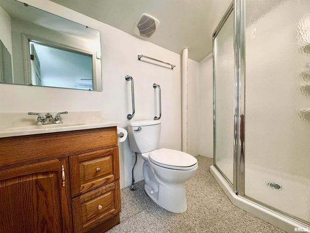 15 SANDALWOOD Lane, Bartonville, IL 61607