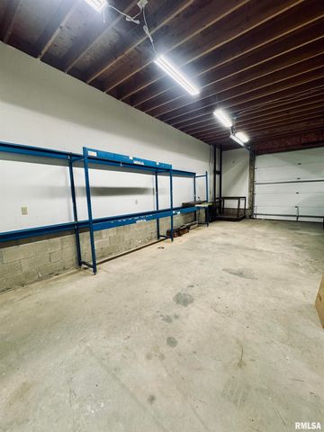 15 SANDALWOOD Lane, Bartonville, IL 61607