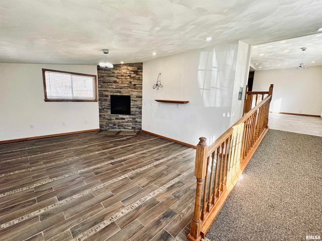 15 SANDALWOOD Lane, Bartonville, IL 61607