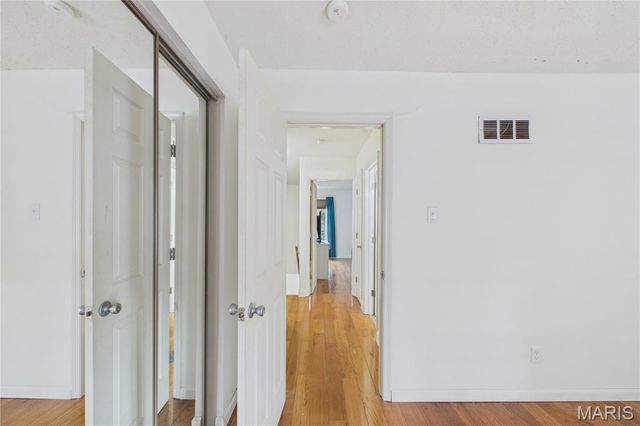 2755 Blackforest Drive, Oakville, MO 63129