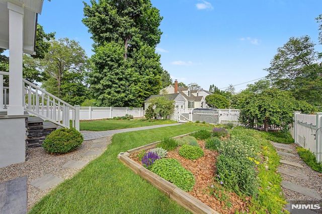 26 George Street, Allendale, NJ 07401
