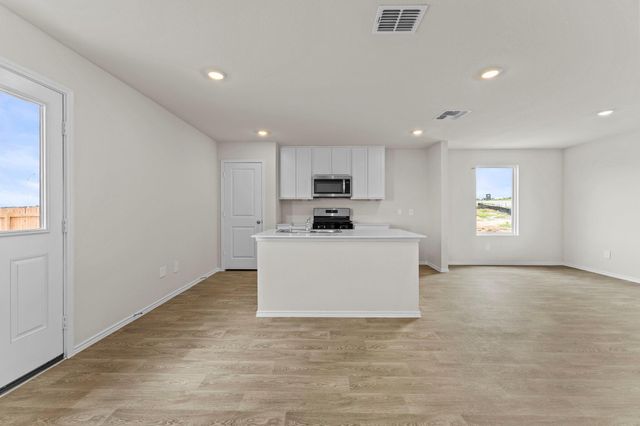 119 Howard DR, Maxwell, TX 78656