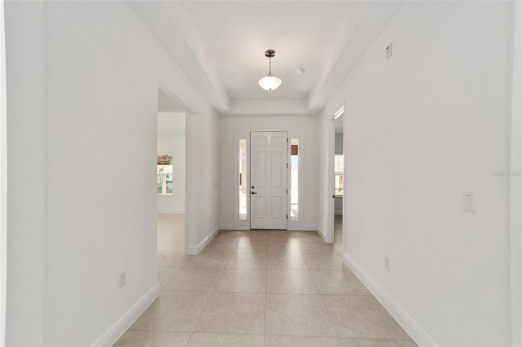 Image 11 of property listing at 10026 SW 106TH CIRCLE, Ocala, FL 34481