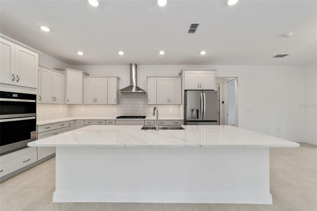 Image 20 of property listing at 10026 SW 106TH CIRCLE, Ocala, FL 34481