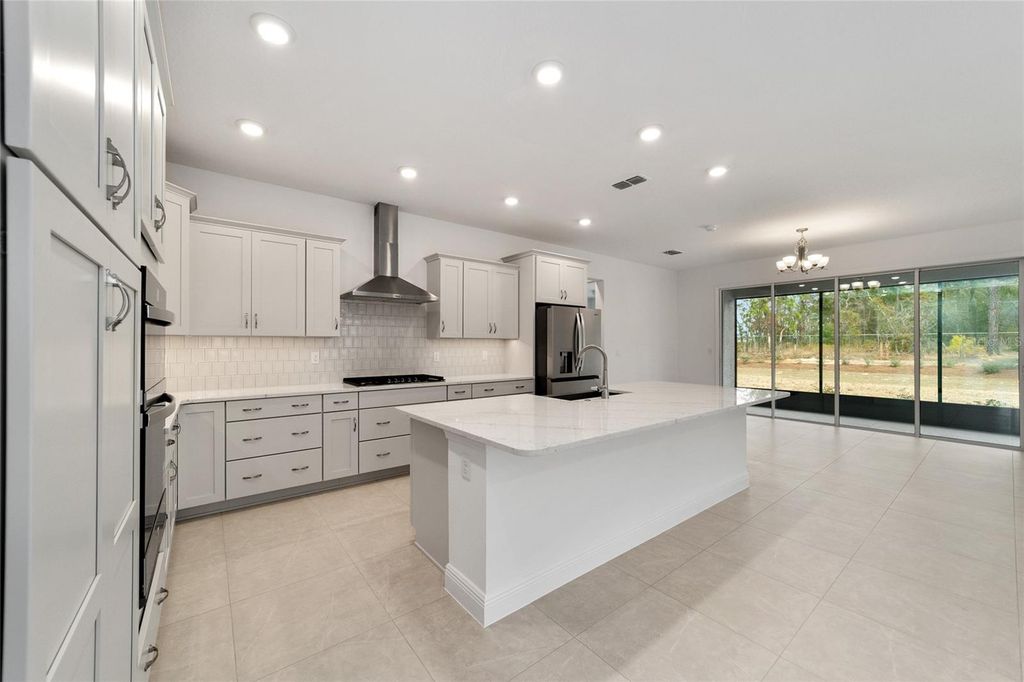 Image 21 of property listing at 10026 SW 106TH CIRCLE, Ocala, FL 34481