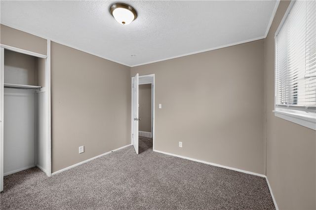 5279 Ferngrove Drive, Dayton, OH 45432