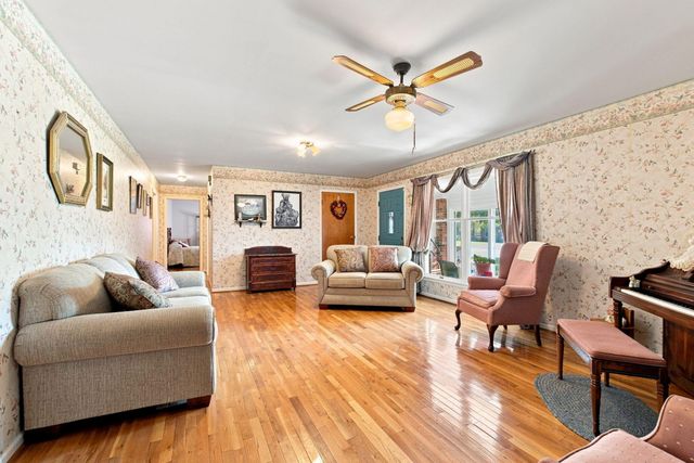 1111 Comanche Trail, Georgetown, KY 40324