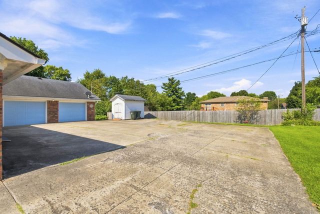 1111 Comanche Trail, Georgetown, KY 40324