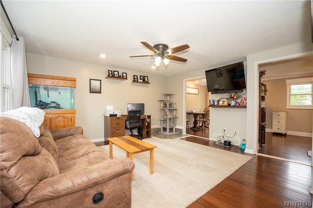 4252 Glenwillow Drive, Hamburg, NY 14075