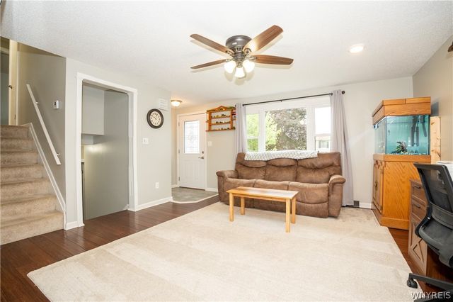 4252 Glenwillow Drive, Hamburg, NY 14075
